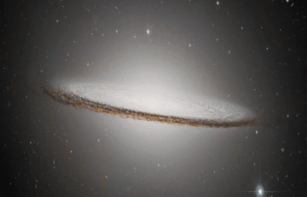 El Hubble revisita la galaxia del Sombrero en una nueva e impresionante ...
